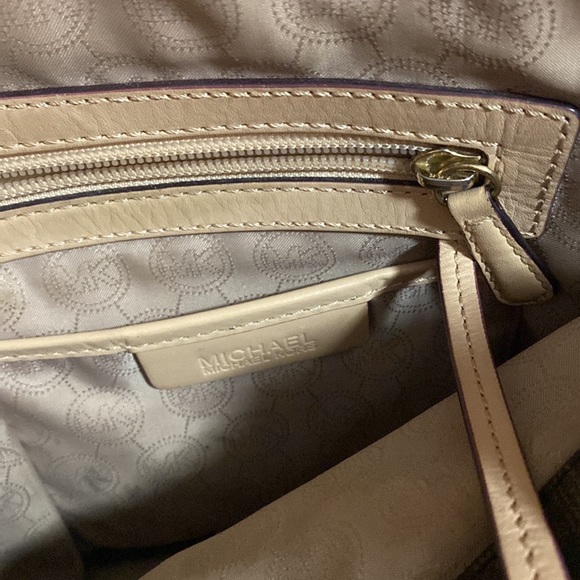 Michael Kors - Picture 8 of 9